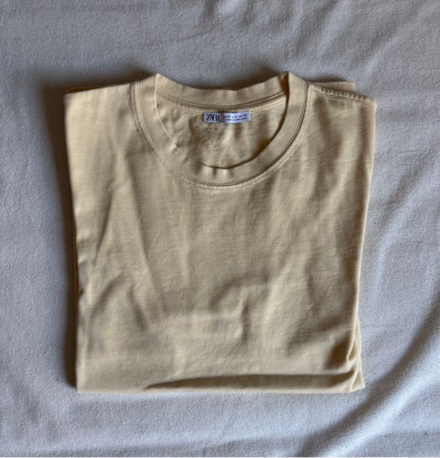 T-shirt Zara Uomo Gialla