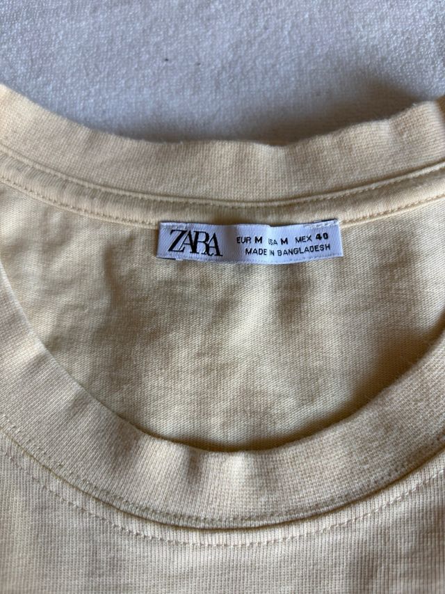 T-shirt Zara Uomo Gialla