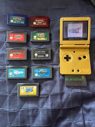 Game Boy Advance SP Edizione Zelda + Giochi