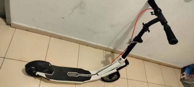 Patinete Oxelo Blanco y Negro