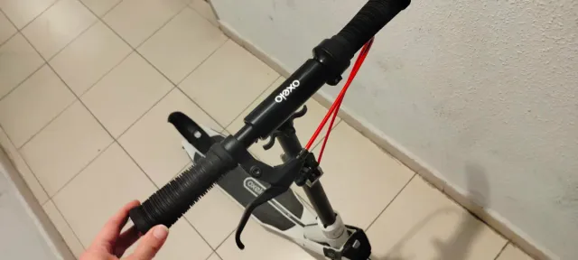 Patinete Oxelo Blanco y Negro