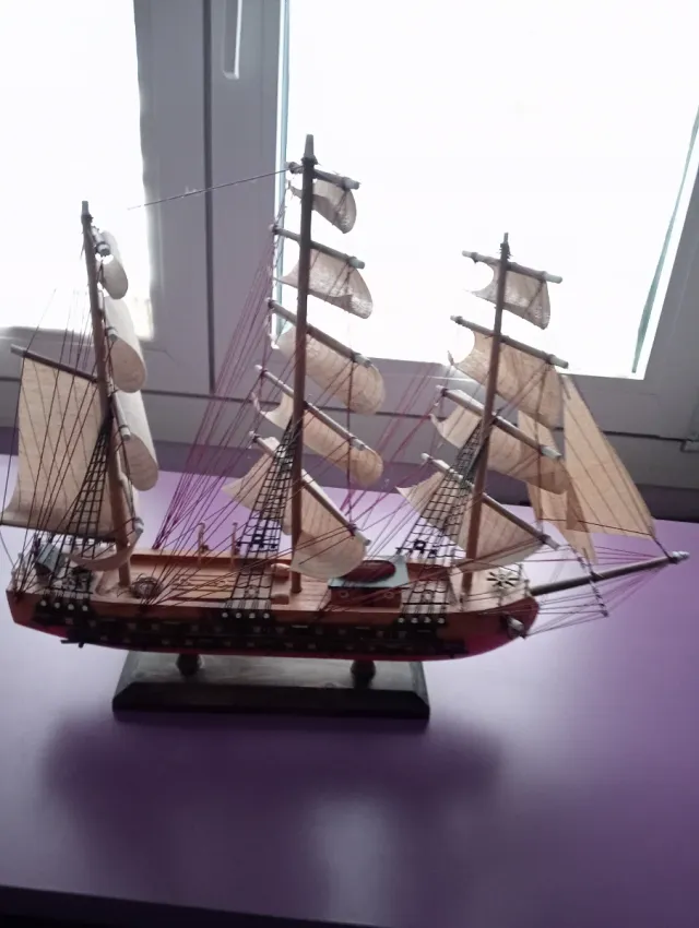 Maqueta Fragata de Madera