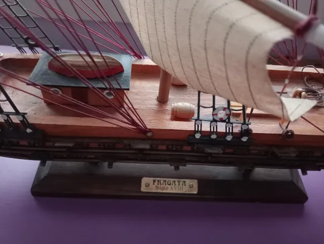 Maqueta Fragata de Madera