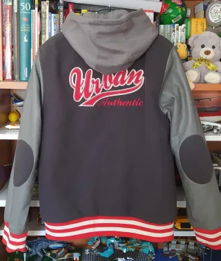 Chaqueta Y- 3 Urbana niño gris y roja Talla 12