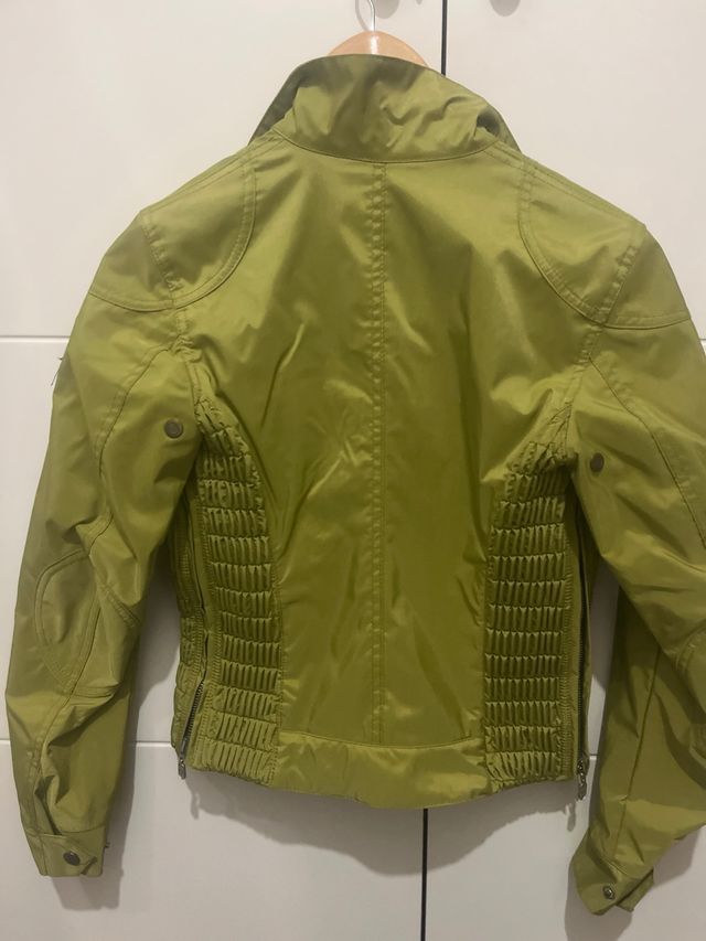 Cazadora Belstaff pistacho motera