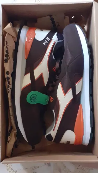 Diadora N92 Scarpe Marrone Arancione