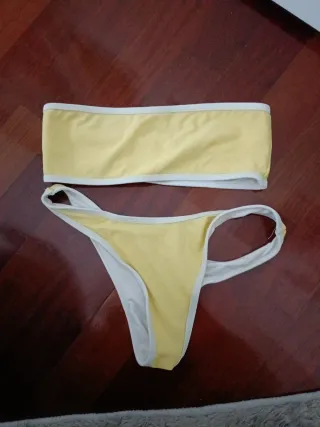 Bikini amarillo y blanco