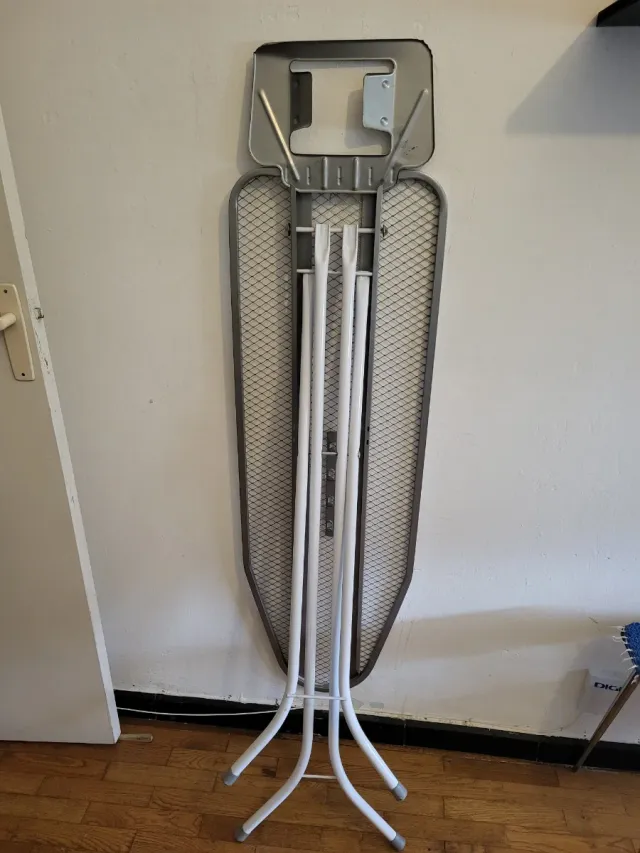 Tabla de planchar plegable