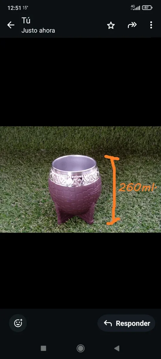 Caneca de aço inoxidável e plástico (cor café)