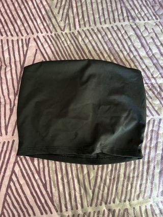 Top negro sin tirantes