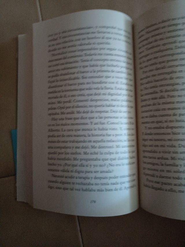 A solas conmigo / Alone with Myself (Spanish Ed...