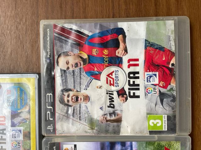 Lote 4 Juegos PS3: FIFA 10, 11 y PES 2011 y skylan