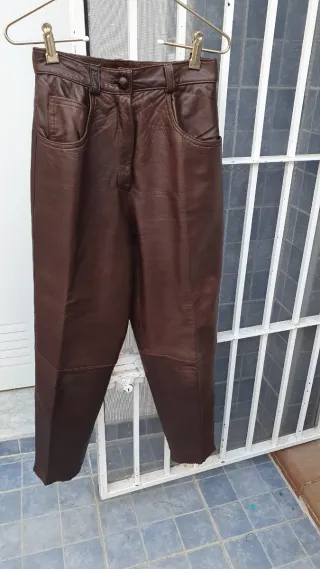 Pantalones de cuero marrones vintage años 80