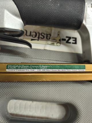 Grapadora Neumática EZFasten Profesional