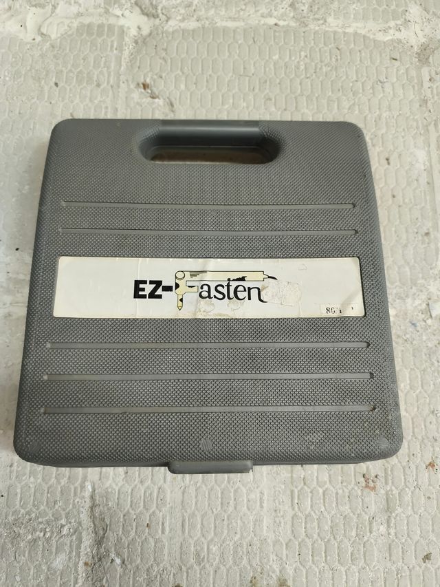 Grapadora Neumática EZFasten Profesional