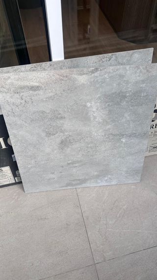 Baldosas porcelánicas grises