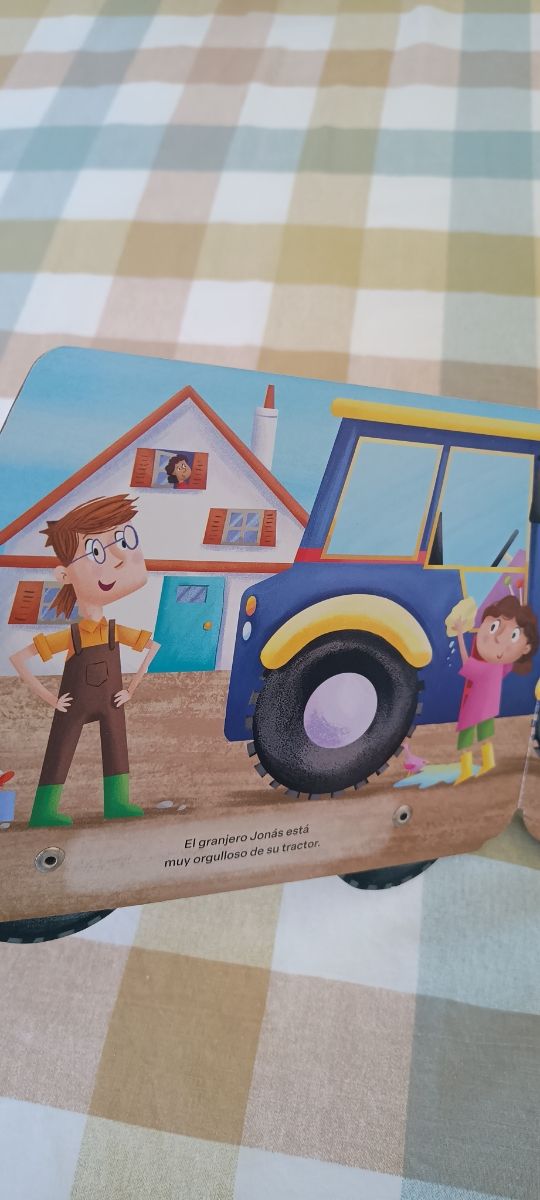 Mein Traktor-Räderbuch Vorlesen & Spielen