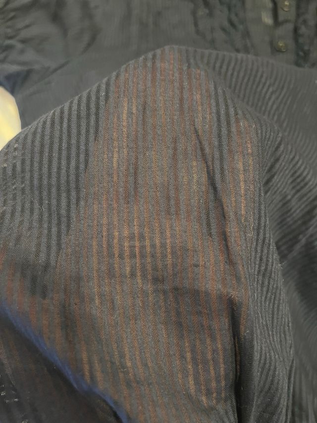 Blusa semitransparente azul marino