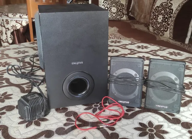 Altavoces Creative 2.1 Negro