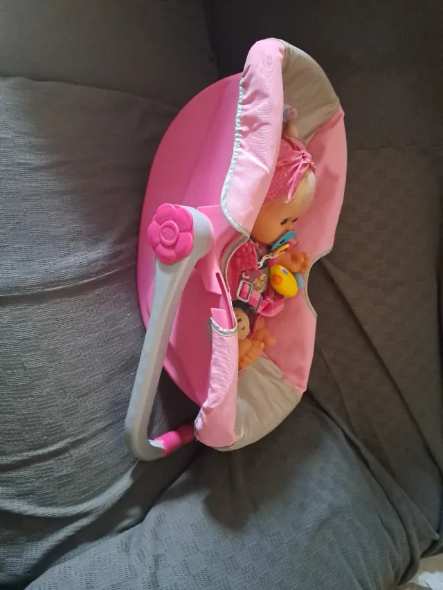 Portabebés de juguete con muñeca y accesorios