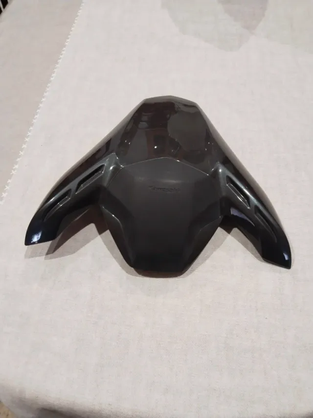 Tapa colín original Kawasaki