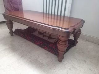 Tavolino vintage in legno e tessuto