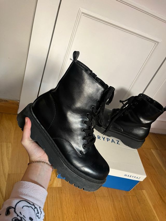 Botas militares Marypaz mujer negras cuero