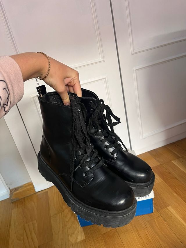 Botas militares Marypaz mujer negras cuero