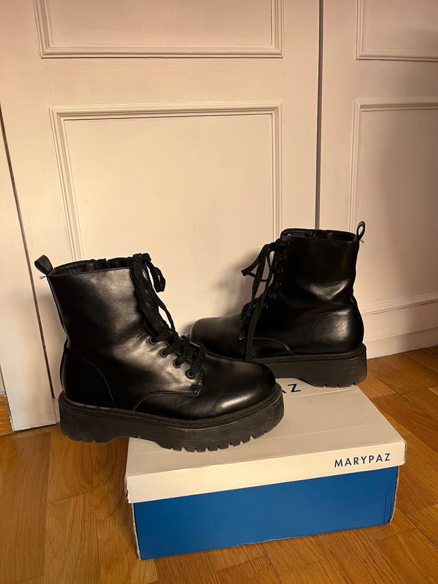 Botas militares Marypaz mujer negras cuero