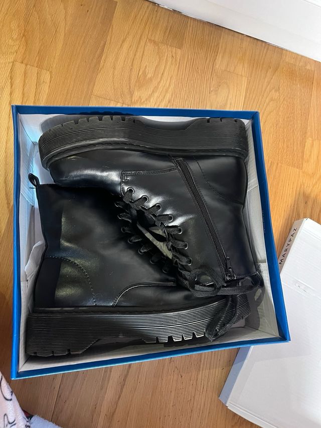 Botas militares Marypaz mujer negras cuero