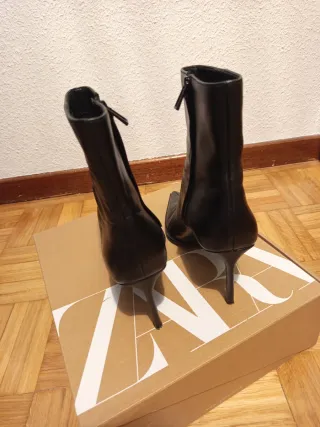 Botín piel negro Zara Talla 38
