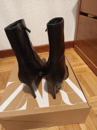 Botín piel negro Zara Talla 38