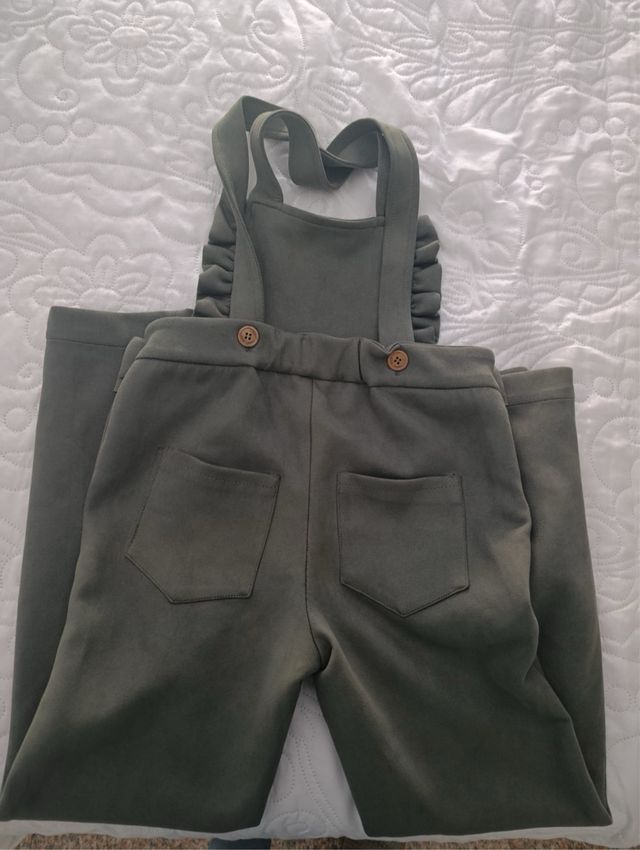 Mono Niña Verde Oliva Terciopelo