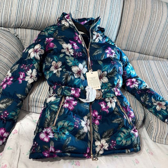 Chaqueta floral poliéster chica