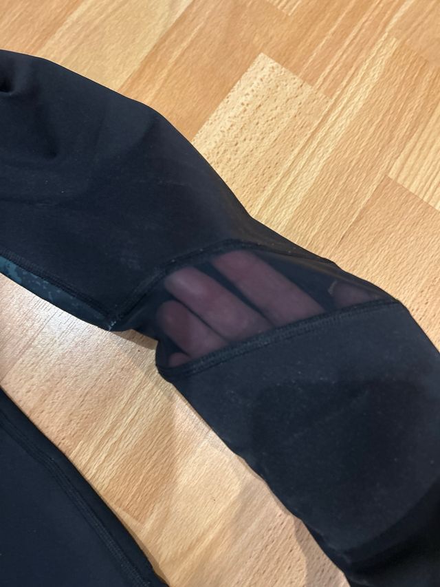 Leggings negros con detalle verde