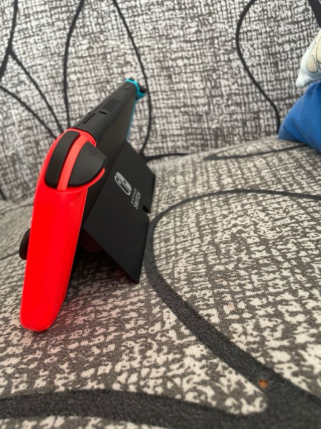 Nintendo Switch OLED Azul/Rojo