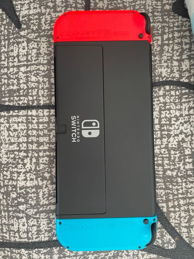 Nintendo Switch OLED Azul/Rojo