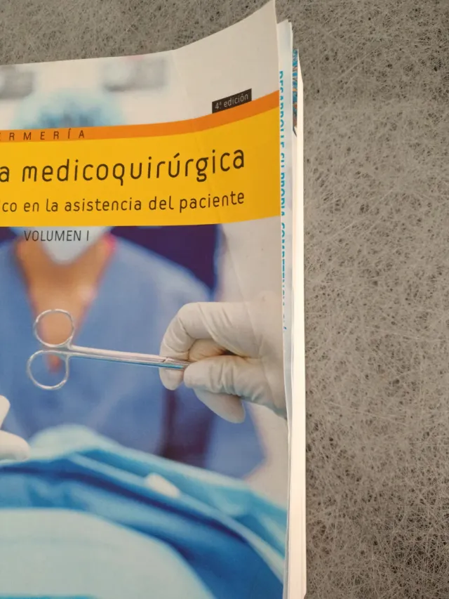 ENFERMERÍA MEDICOQUIRÚRGICA VOLUMEN I