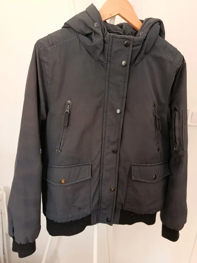 Chaqueta Pimkie azul marino con capucha