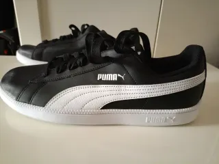 Zapatillas Puma Negras y Blancas