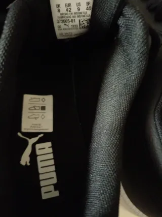 Zapatillas Puma Negras y Blancas