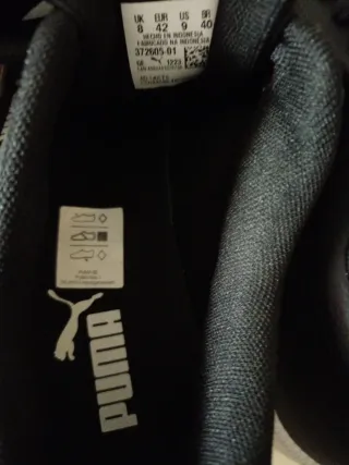 Zapatillas Puma Negras y Blancas