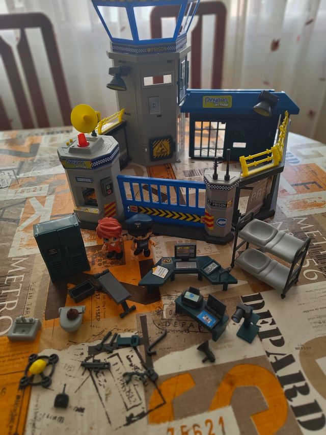 Prisión de Pinypon action