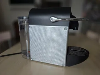 Macchina caffè Nespresso Pixie