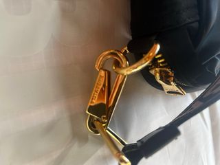 Bolso bandolera pequeñoBIMBA Y LOLA negro y dorado