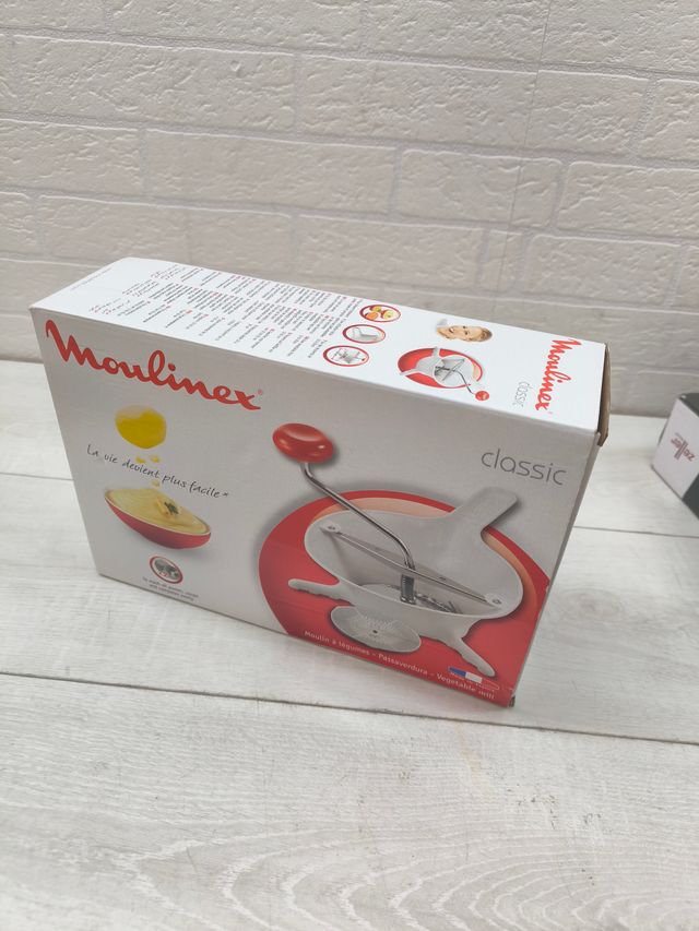 Passador manual de plástico e aço inoxidável, formato compacto