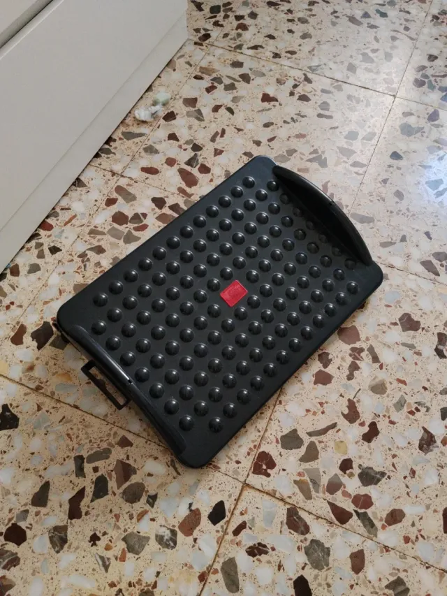 Reposapiés ergonómico para trabajo