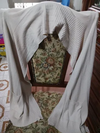 Copri maglione beige