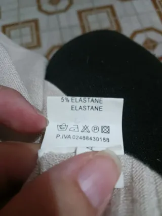 Copri maglione beige