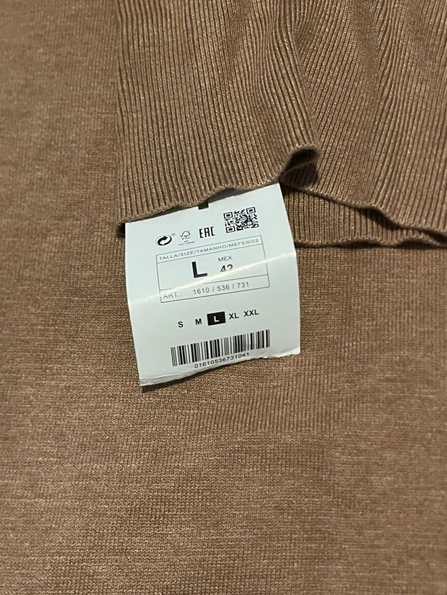 Jersey cuello alto beige